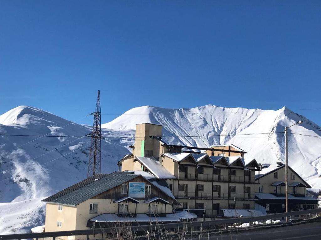 Yeti-Clubcom Hotel Gudauri Exterior foto