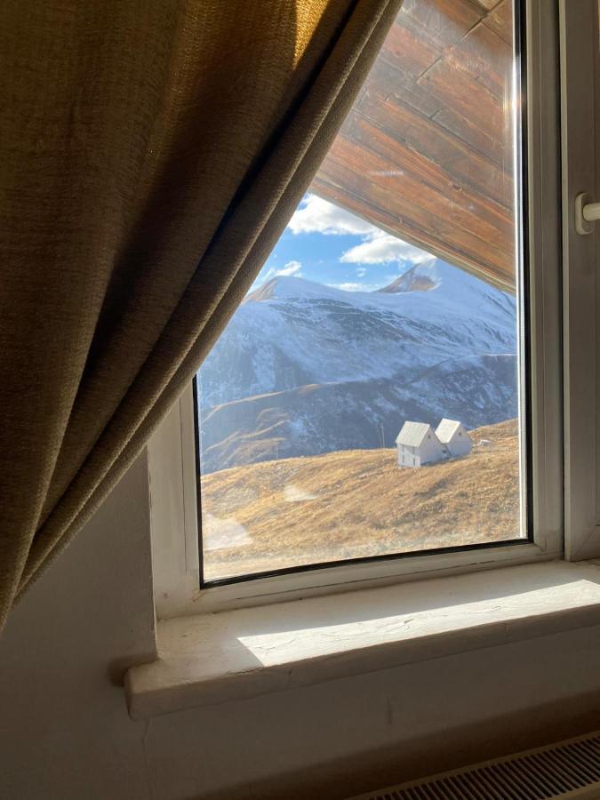 Yeti-Clubcom Hotel Gudauri Exterior foto